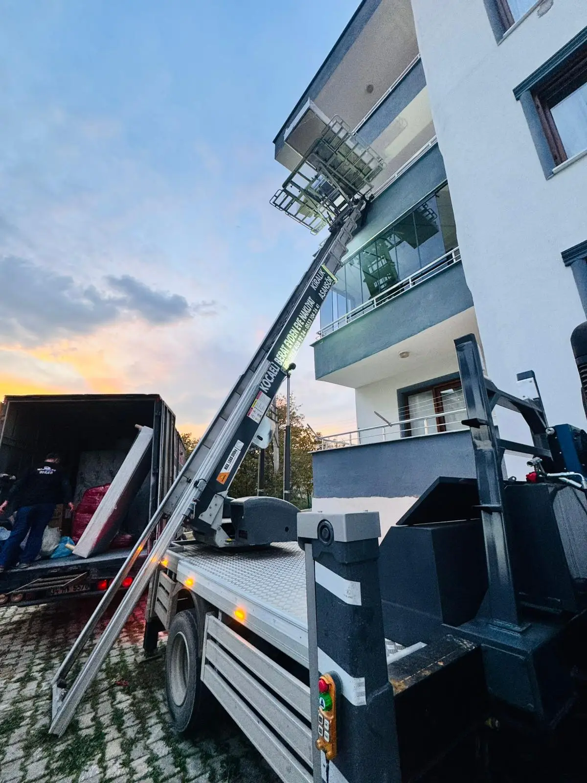 evden-eve-nakliyatcilar_beratkocaelinakliyat